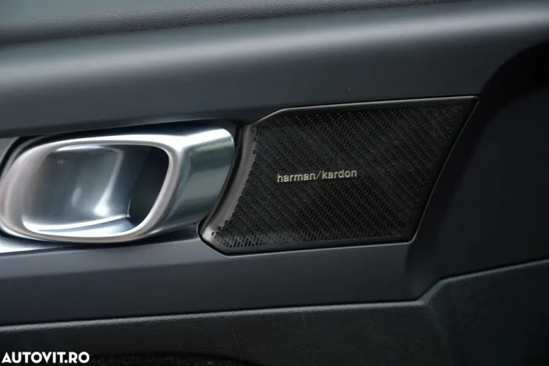 Volvo XC40 din 2021 cu 168.854 km - oferta VOL138799 - foto 32