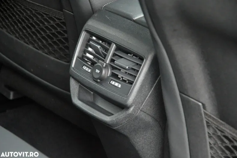 Peugeot 3008 din 2019 cu 136.402 km - oferta PEU138804 - foto 37