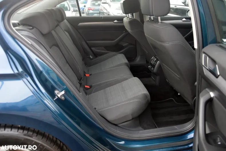 Volkswagen Passat din 2020 cu 174.985 km - oferta VOL138826 - foto 25