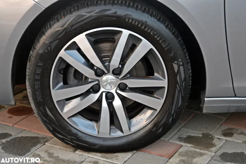 Peugeot 308 din 2019 cu 147.059 km - oferta PEU138829 - foto 39