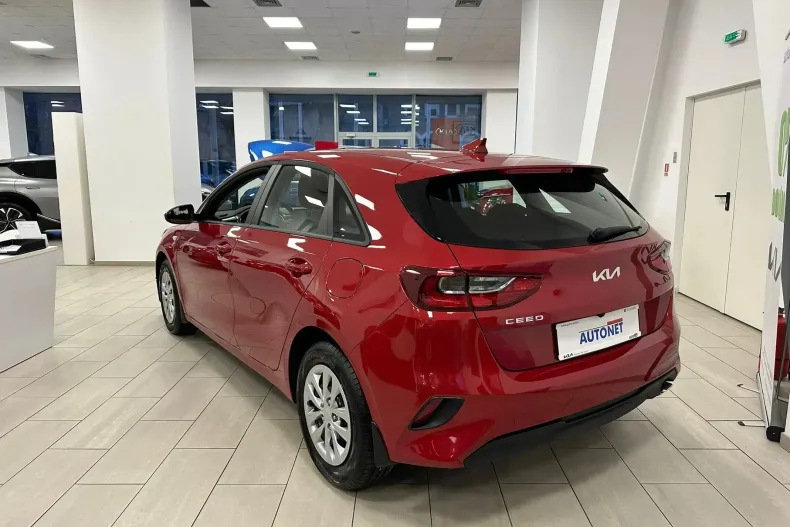 Kia Ceed din 2024 cu 5 km - oferta KIA138843 - foto 2
