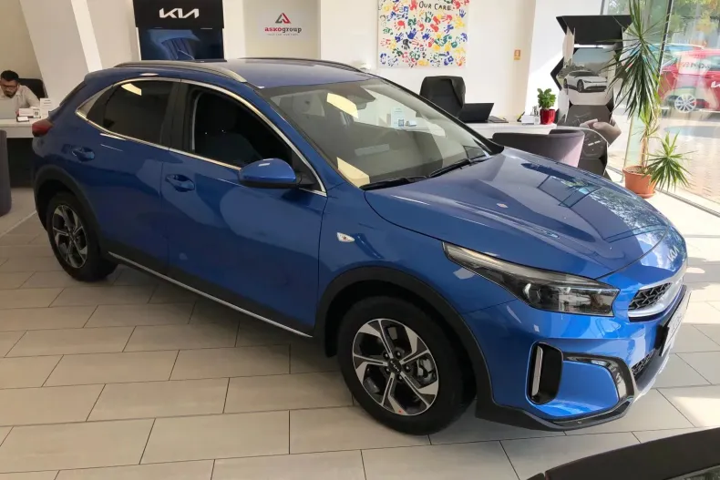 Kia XCeed din 2024 cu 1 km - oferta KIA138844 - foto 2