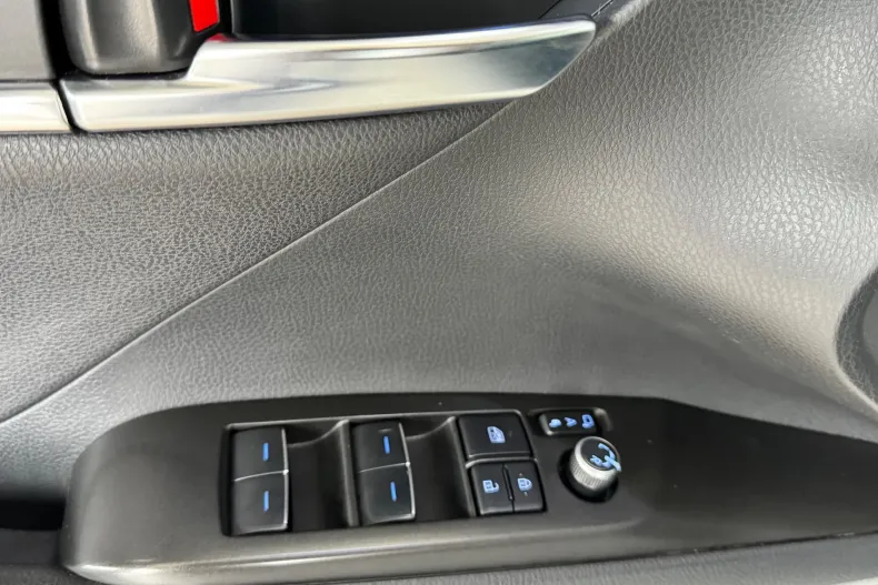 Toyota Camry din 2023 cu 108.000 km - oferta TOY138856 - foto 17