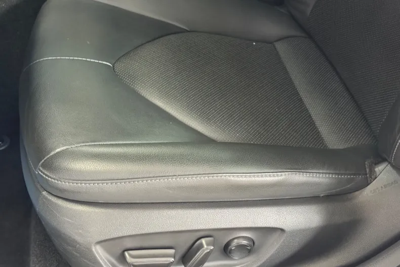 Toyota Camry din 2023 cu 108.000 km - oferta TOY138856 - foto 18