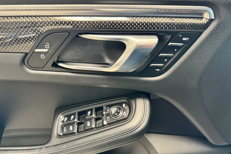 Porsche Macan din 2020 cu 102.000 km - oferta POR138858 - foto 20