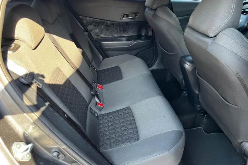 Toyota C-HR din 2020 cu 89.000 km - oferta TOY138864 - foto 27