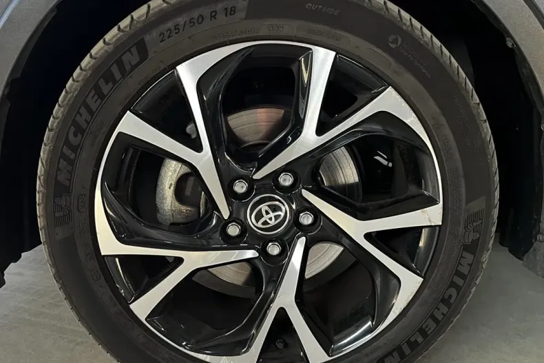 Toyota C-HR din 2020 cu 89.000 km - oferta TOY138864 - foto 32