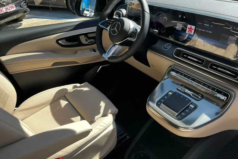 Mercedes-Benz V din 2025 cu 3.000 km - oferta MER138873 - foto 9