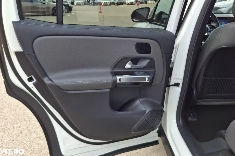 Mercedes-Benz EQB din 2025 cu 3.000 km - oferta MER138875 - foto 14