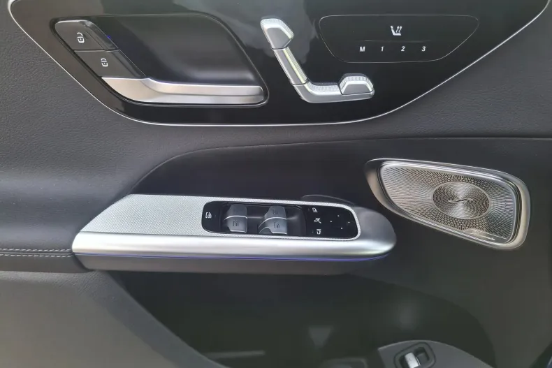 Mercedes-Benz GLC din 2025 cu 5 km - oferta MER138877 - foto 10