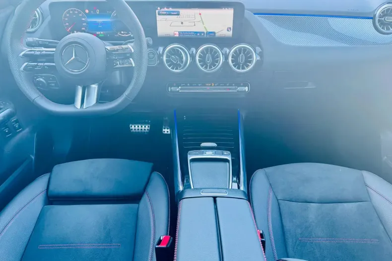 Mercedes-Benz GLA din 2024 cu 3.000 km - oferta MER138884 - foto 11