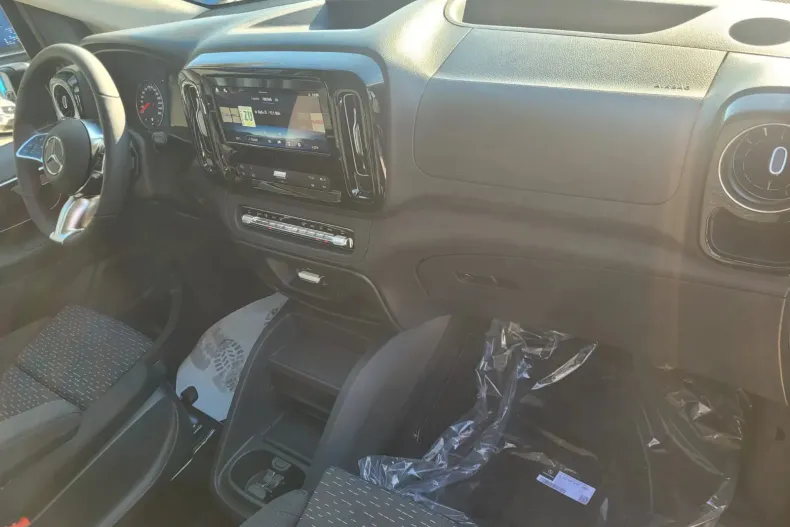 Mercedes-Benz Vito din 2024 cu 3.000 km - oferta MER138886 - foto 7