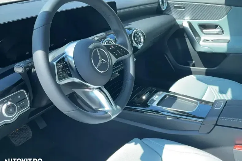 Mercedes-Benz A din 2024 cu 4.000 km - oferta MER138887 - foto 10