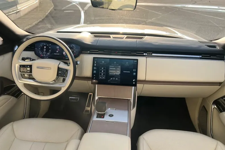 Land Rover Range Rover din 2023 cu 20.000 km - oferta LAN138896 - foto 5