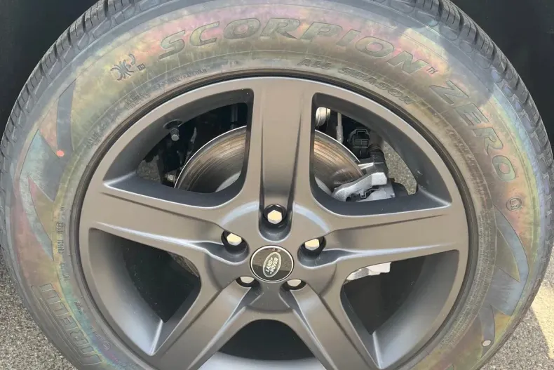 Land Rover Defender din 2023 cu 14.000 km - oferta LAN138900 - foto 7