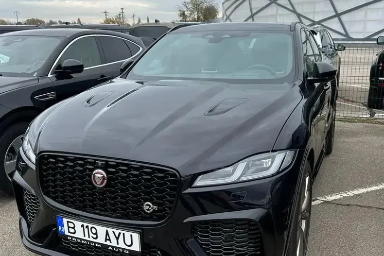 Jaguar F-Pace din 2023 cu 13.000 km - oferta JAG138906 - foto 1