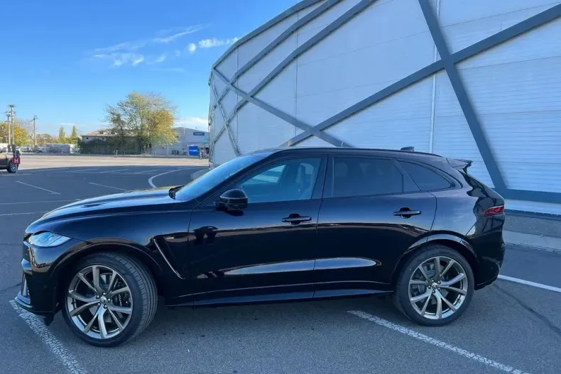 Jaguar F-Pace din 2023 cu 13.000 km - oferta JAG138906 - foto 7