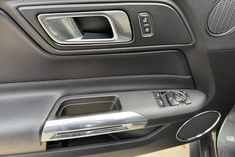 Ford Mustang din 2020 cu 62.500 km - oferta FOR138912 - foto 17