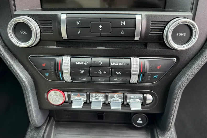 Ford Mustang din 2020 cu 62.500 km - oferta FOR138912 - foto 24