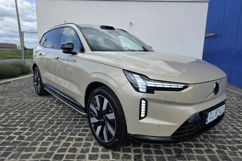 Volvo EX90 din 2024 cu 760 km - oferta VOL138923 - foto 1