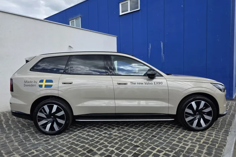 Volvo EX90 din 2024 cu 760 km - oferta VOL138923 - foto 14