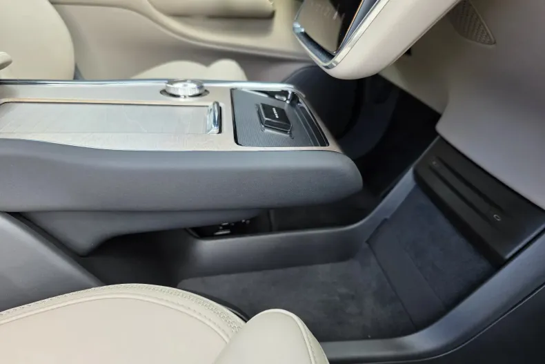 Volvo EX90 din 2024 cu 760 km - oferta VOL138923 - foto 30