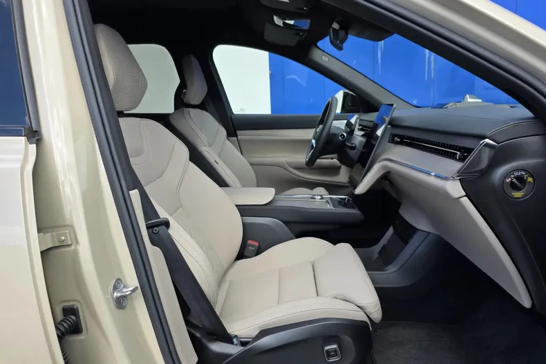 Volvo EX90 din 2024 cu 760 km - oferta VOL138923 - foto 33