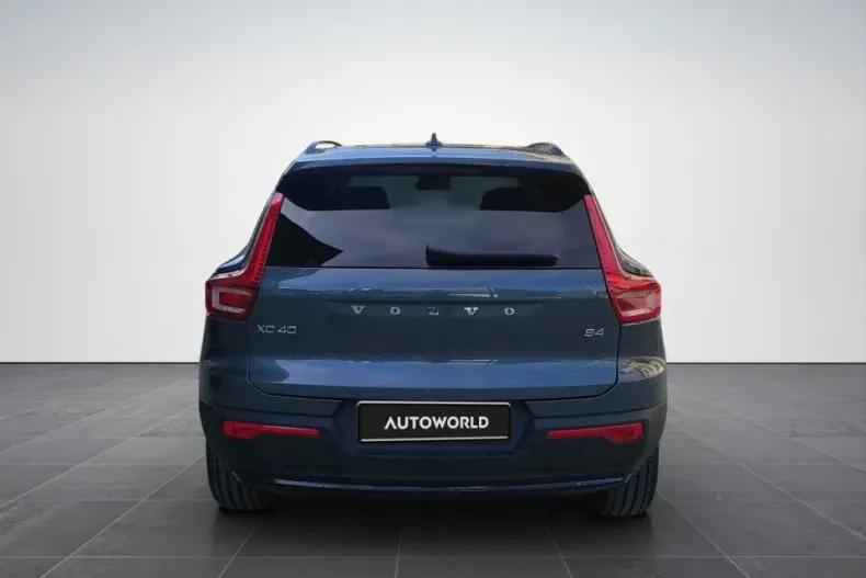 Volvo XC40 din 2025 cu 100 km - oferta VOL138939 - foto 5