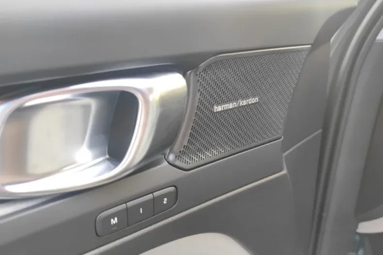 Volvo XC40 din 2025 cu 100 km - oferta VOL138939 - foto 21