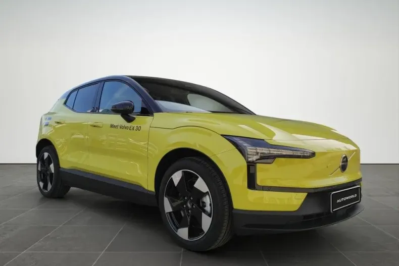 Volvo EX30 din 2025 cu 1.000 km - oferta VOL138940 - foto 8