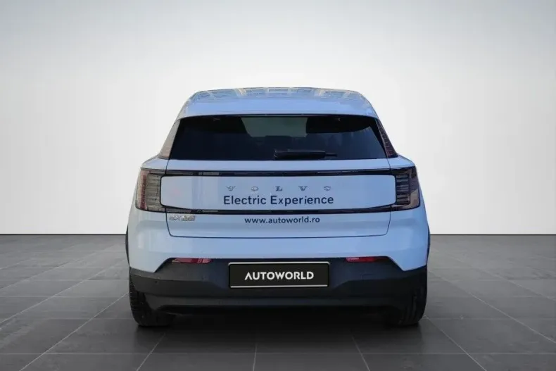 Volvo EX30 din 2025 cu 1 km - oferta VOL138941 - foto 5