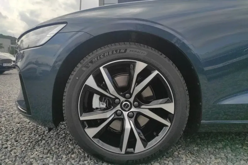 Volvo V60 din 2025 cu 1 km - oferta VOL138942 - foto 20