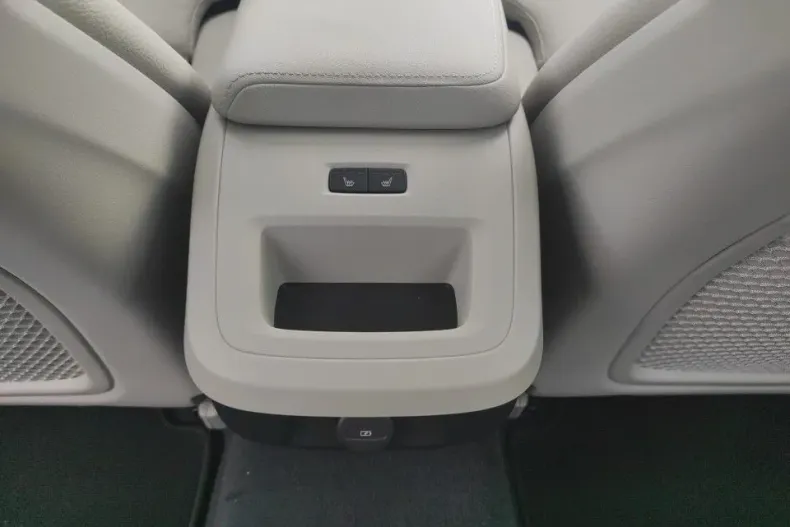 Volvo V60 din 2025 cu 1 km - oferta VOL138942 - foto 22