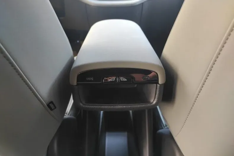 Volvo EX30 din 2025 cu 1 km - oferta VOL138943 - foto 21