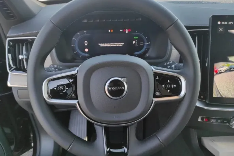 Volvo XC90 din 2025 cu 7 km - oferta VOL138944 - foto 12