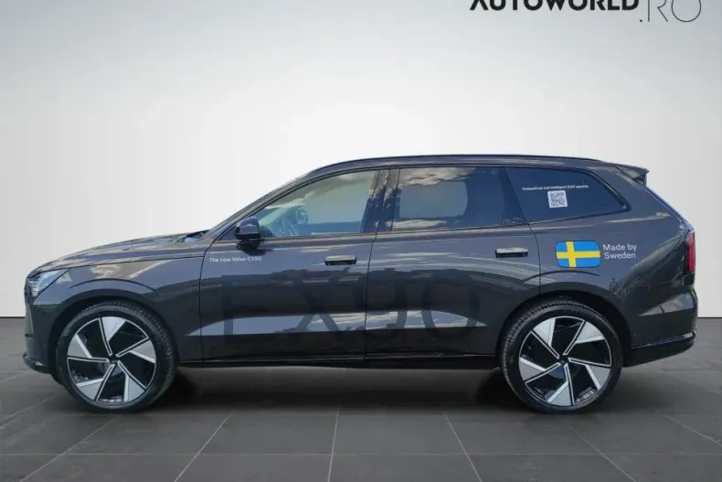 Volvo EX90 din 2024 cu 5.500 km - oferta VOL138948 - foto 3