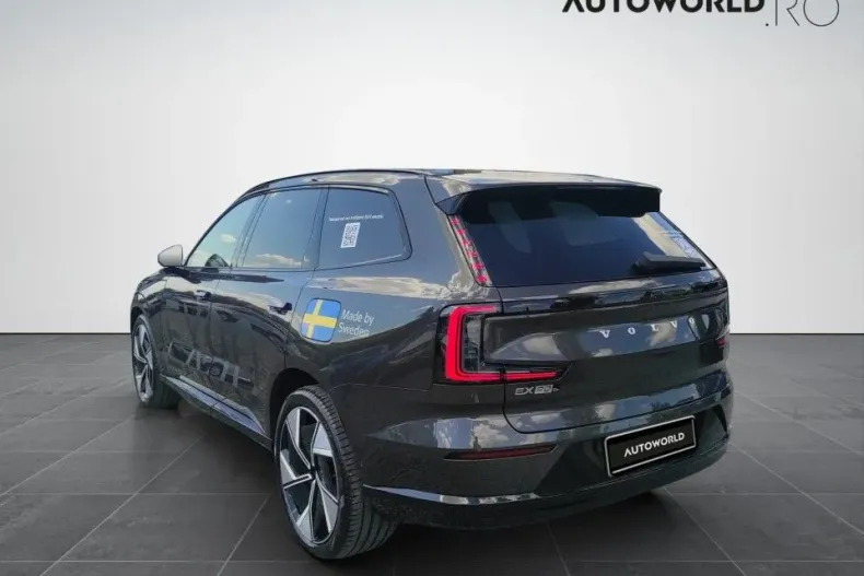 Volvo EX90 din 2024 cu 5.500 km - oferta VOL138948 - foto 4