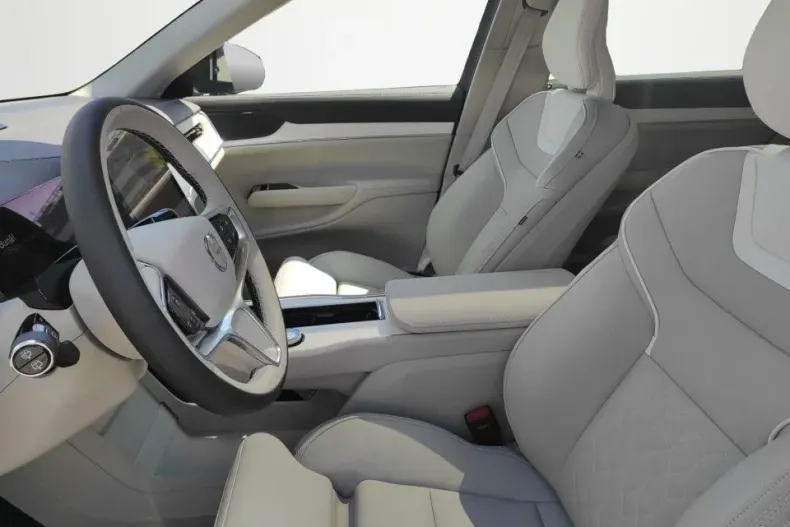 Volvo EX90 din 2024 cu 5.500 km - oferta VOL138948 - foto 10