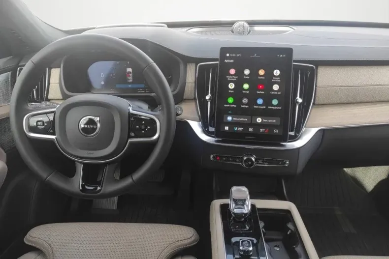 Volvo XC90 din 2024 cu 14.000 km - oferta VOL138949 - foto 14