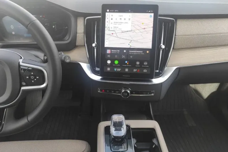 Volvo XC90 din 2024 cu 14.000 km - oferta VOL138949 - foto 15