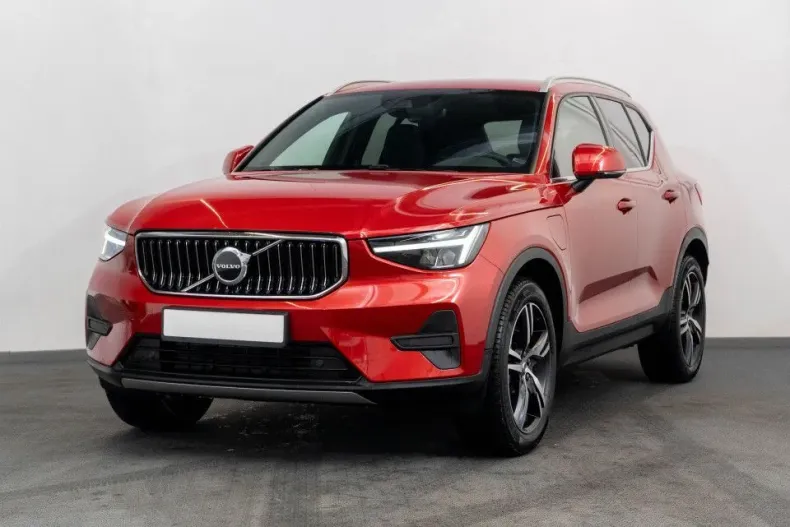 Volvo XC40 din 2023 cu 9.000 km - oferta VOL138950 - foto 1