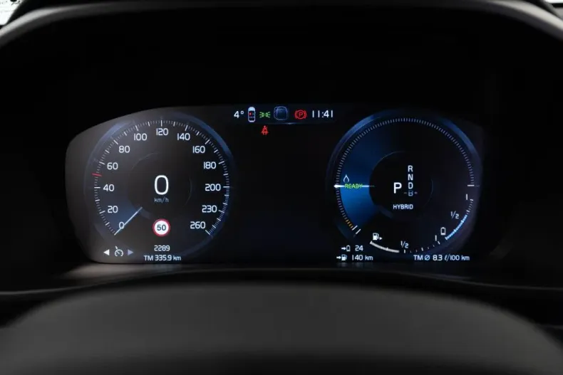 Volvo XC40 din 2023 cu 9.000 km - oferta VOL138950 - foto 10