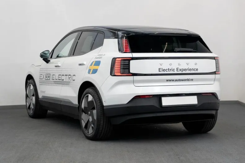 Volvo EX30 din 2024 cu 5.000 km - oferta VOL138951 - foto 3