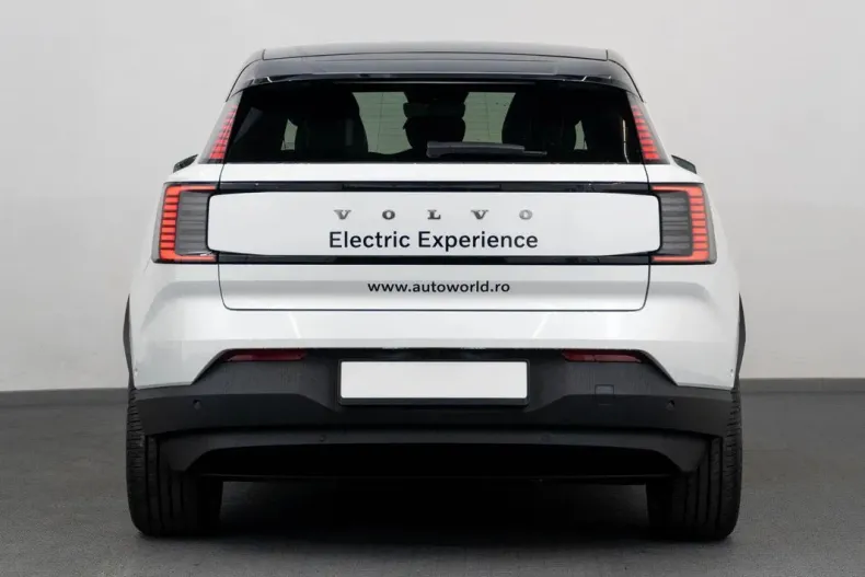 Volvo EX30 din 2024 cu 5.000 km - oferta VOL138951 - foto 5