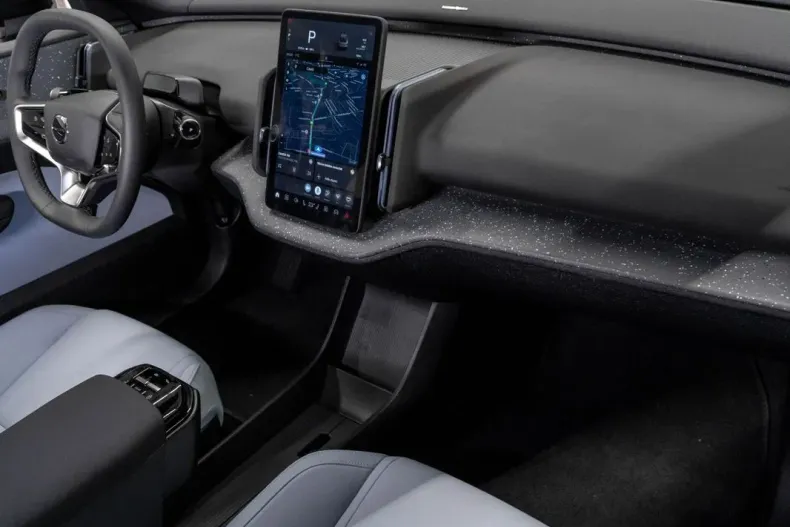 Volvo EX30 din 2024 cu 5.000 km - oferta VOL138951 - foto 12