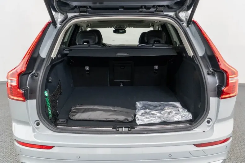 Volvo XC60 din 2024 cu 50 km - oferta VOL138952 - foto 6