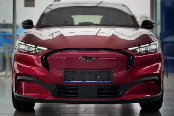 Ford Mustang Mach-E din 2025 - oferta FOR138957