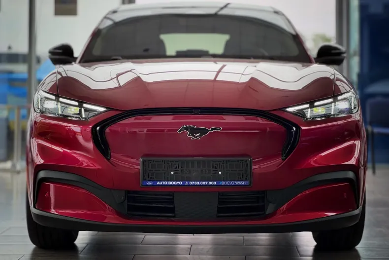 Ford Mustang Mach-E din 2025 cu 1 km - oferta FOR138957 - foto 1