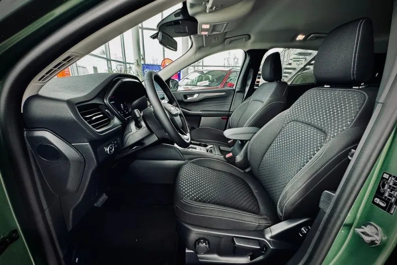 Ford Kuga din 2025 cu 1 km - oferta FOR138959 - foto 9