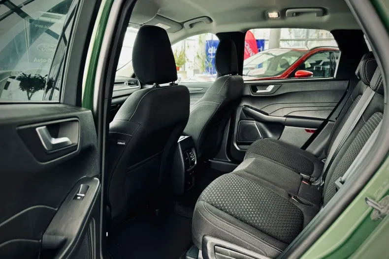 Ford Kuga din 2025 cu 1 km - oferta FOR138959 - foto 10